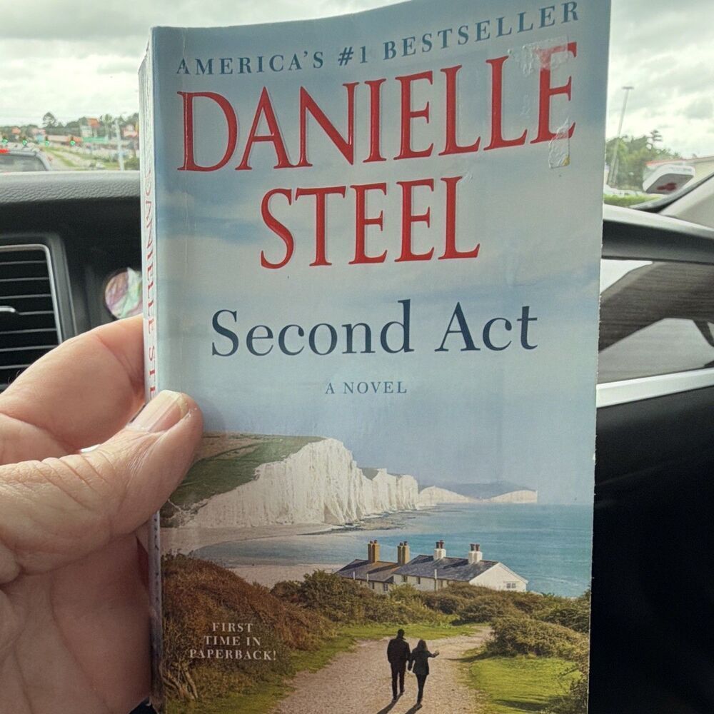 Second Act: Novel Danielle Steel